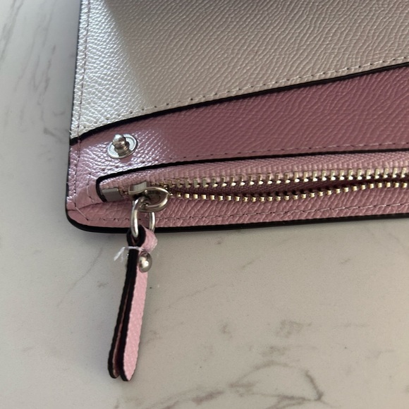 Michael Kors Wallet- NWOT - Picture 4 of 16